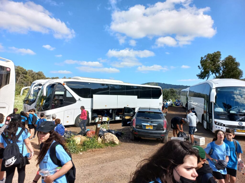 הסעות לעובדים ולמוסדות חינוך